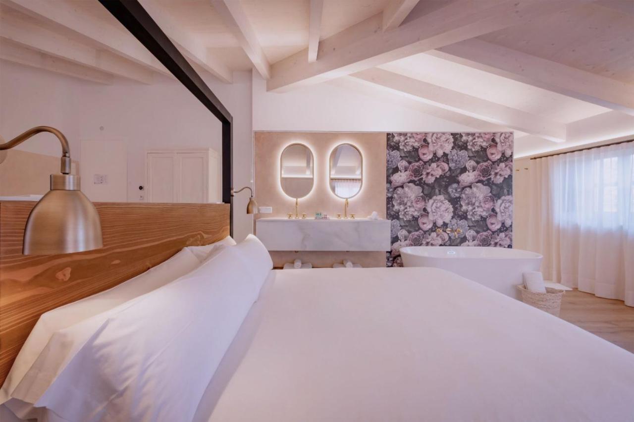 Hotel Palau Macelli & Spa Castello  D'Empuries Exteriör bild