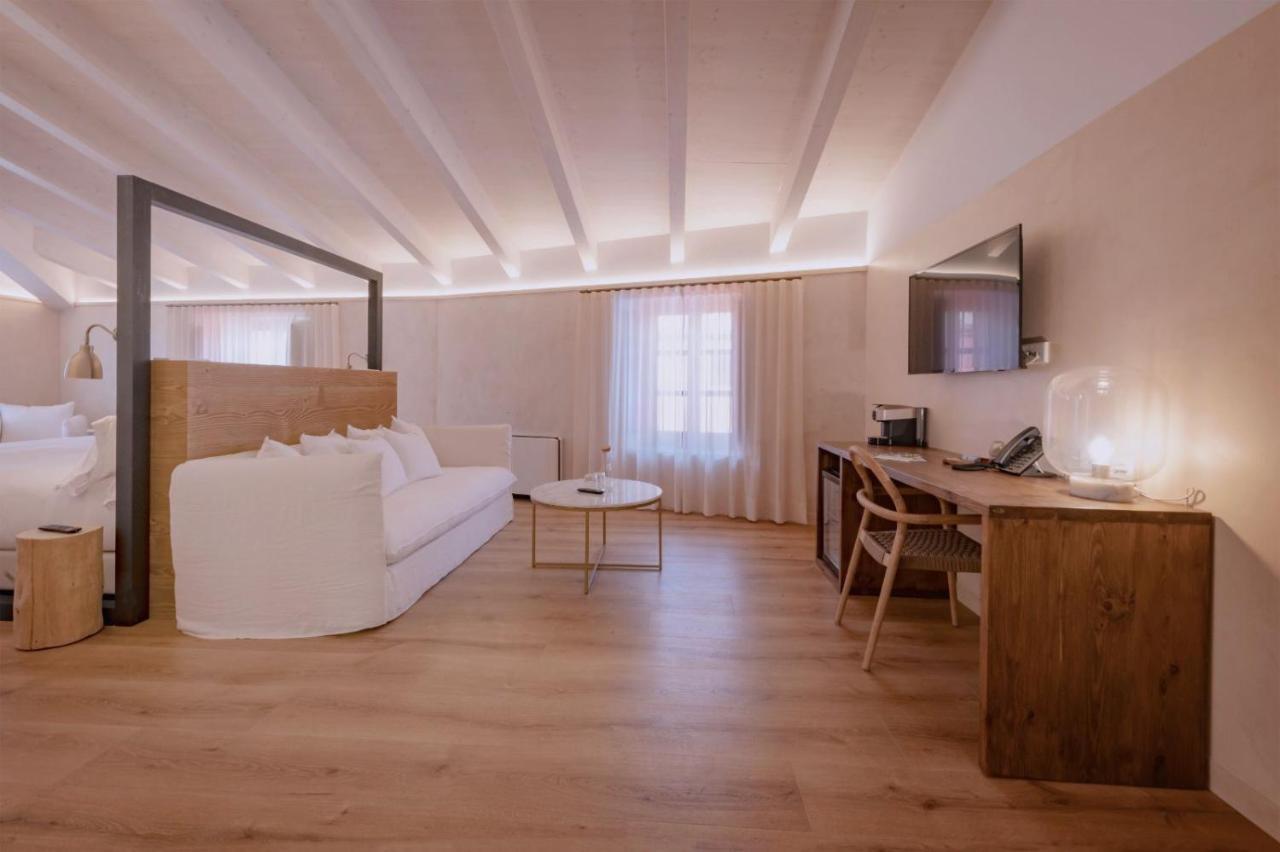 Hotel Palau Macelli & Spa Castello  D'Empuries Exteriör bild